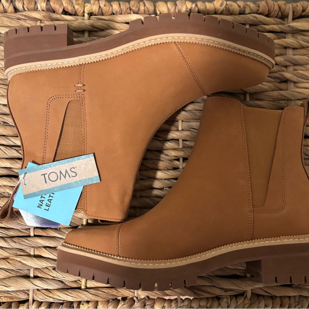 TOMS Dakota Tan Leather Boots